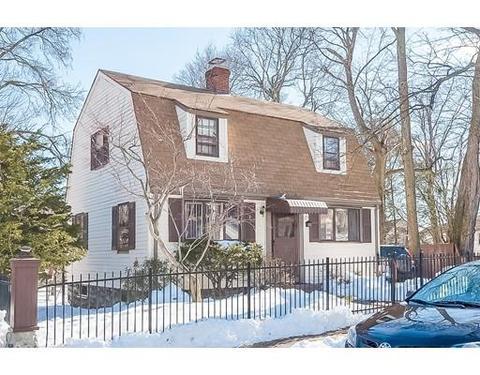 3 Richards St, Worcester, MA 01603 photo 2