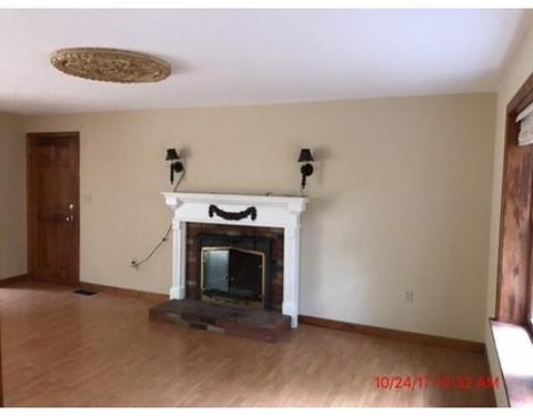 18 Puddingstone Ln, Mendon, MA 01756 photo 9