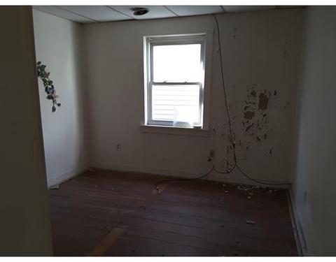 93 Pleasant St, Ware, MA 01082 photo 4