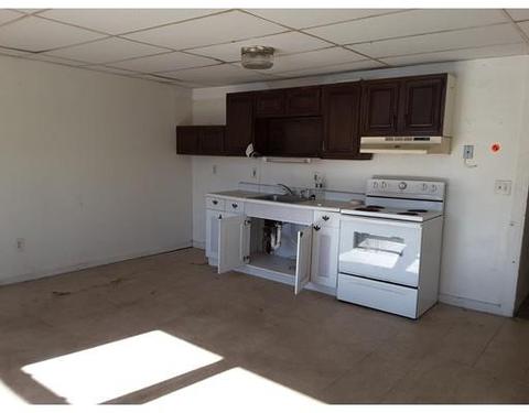 93 Pleasant St, Ware, MA 01082 photo 5