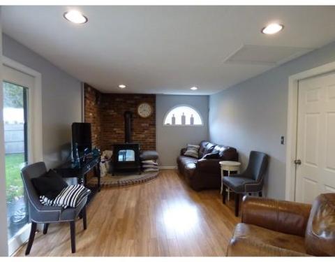 3 Sycamore St, Danvers, MA 01923 photo 5