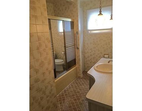 2 Baldwin Pl, Everett, MA 02149 photo 15