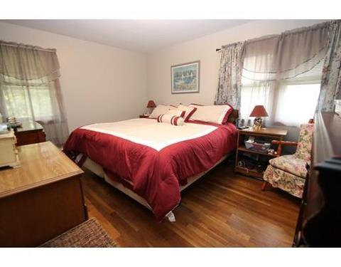 26 Lothrop St, Saugus, MA 01906 photo 11