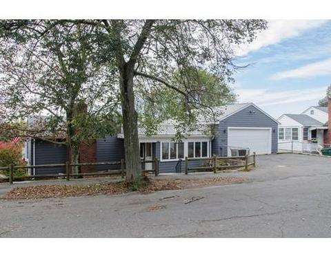 26 Gateway Ln, Lynn, MA 01905 photo 3