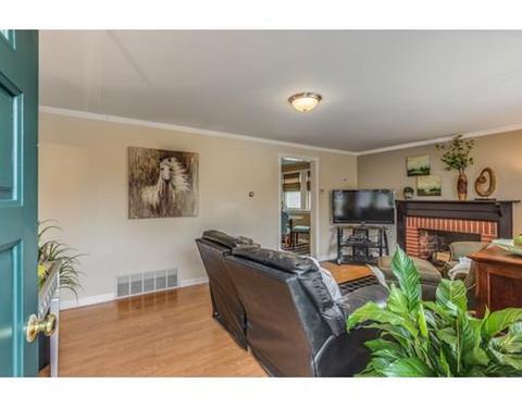 203 Washington St, Reading, MA 01867 photo 5