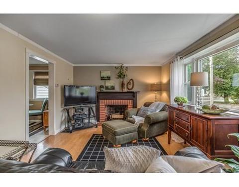 203 Washington St, Reading, MA 01867 photo 6