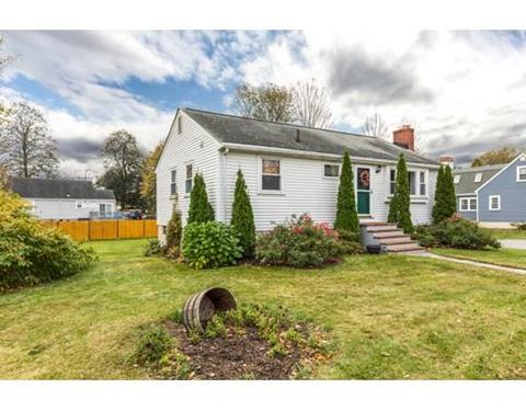 203 Washington St, Reading, MA 01867 photo 3