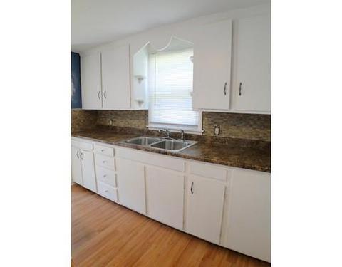 60 Aldrew Ter, Springfield, MA 01119 photo 8