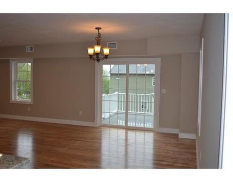 5 Aurora St, Worcester, MA 01613 photo 5