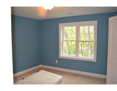 5 Aurora St, Worcester, MA 01613 photo 8