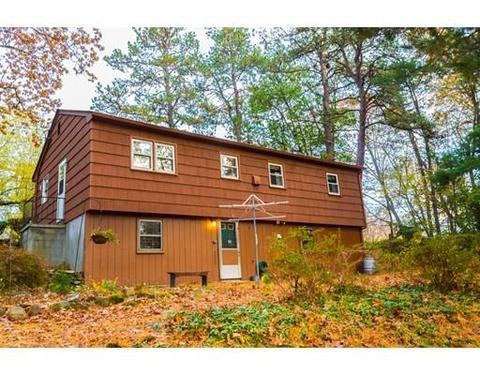 266 Stapleton Rd, Springfield, MA 01109 photo 3