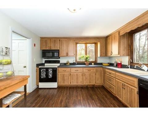 7 Hilltop Rd, Dover, MA 02030 photo 8