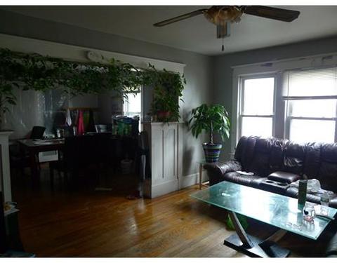 102 Draper St, Springfield, MA 01108 photo 3