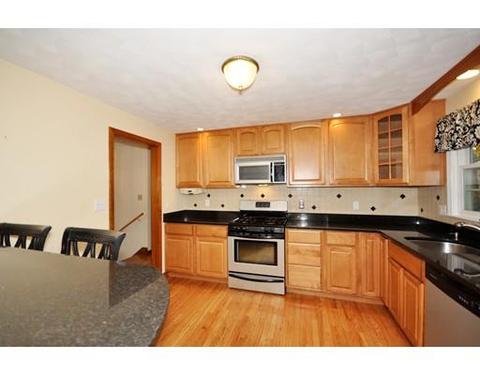 37 Wood Ln, Maynard, MA 01754 photo 10