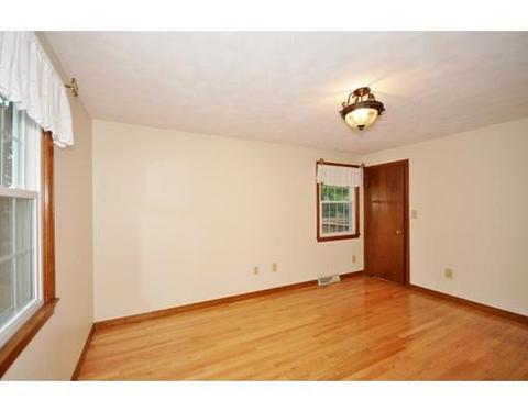 37 Wood Ln, Maynard, MA 01754 photo 17