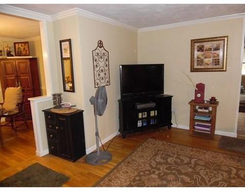 61 Helberg Rd, Springfield, MA 01128 photo 7