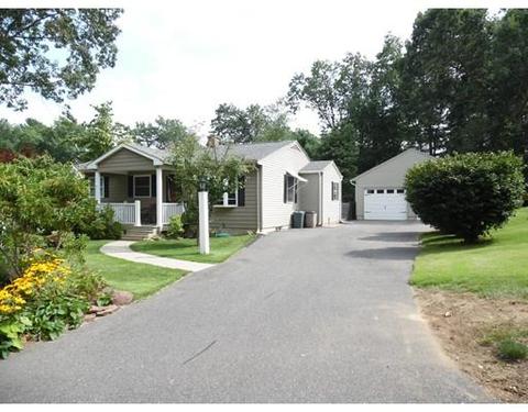 61 Helberg Rd, Springfield, MA 01128 photo 2