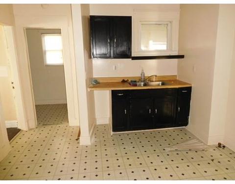 67 Northampton Ave, Springfield, MA 01109 photo 8