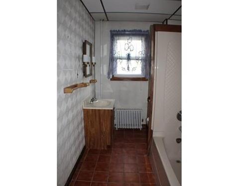 457 Linden St, Fall River, MA 02720 photo 18