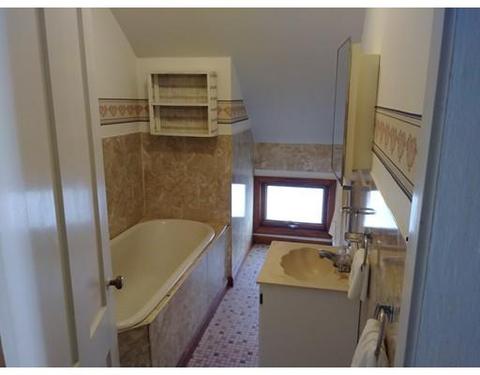 242 Sprague St, Fall River, MA 02724 photo 9
