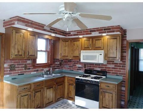 242 Sprague St, Fall River, MA 02724 photo 4