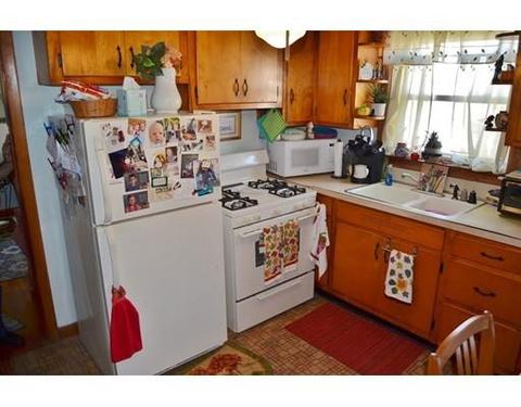 30 Sachem St, Fall River, MA 02724 photo 14