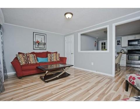 80 Driftwood Rd, Springfield, MA 01128 photo 2