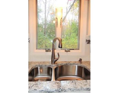 40 Timothy Cir, Springfield, MA 01119 photo 12