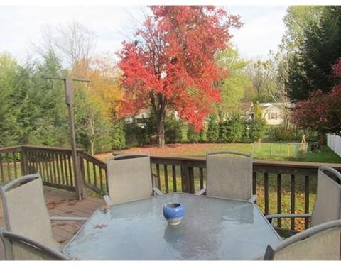 80 Greaney St, Springfield, MA 01104 photo 4
