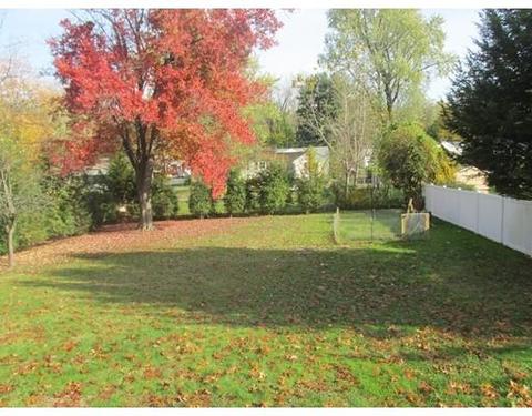 80 Greaney St, Springfield, MA 01104 photo 3