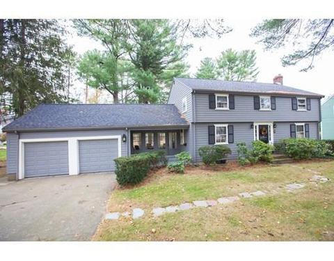 15 Gardner St, Hingham, MA 02043 photo 2