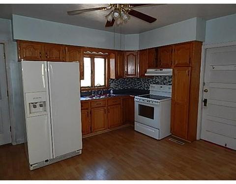 8 Wright St, Gardner, MA 01440 photo 5