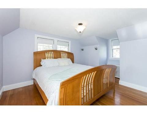 5 Ivy St, Worcester, MA 01604 photo 17