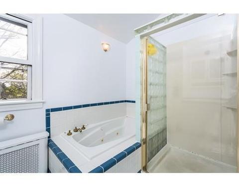 5 Ivy St, Worcester, MA 01604 photo 23