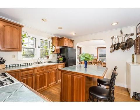 5 Ivy St, Worcester, MA 01604 photo 13