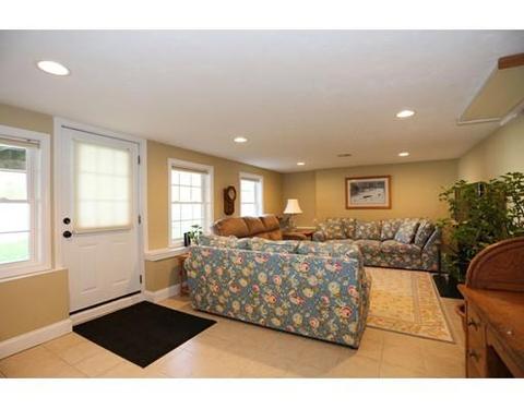 203 High Rock St, Needham, MA 02492 photo 11