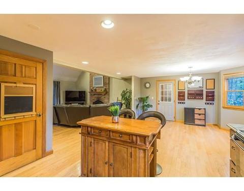 100 Forest St, Raynham, MA 02767 photo 11