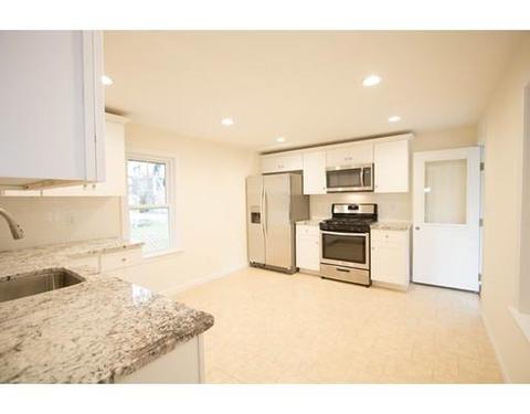 13 Glendale St, Maynard, MA 01754 photo 4
