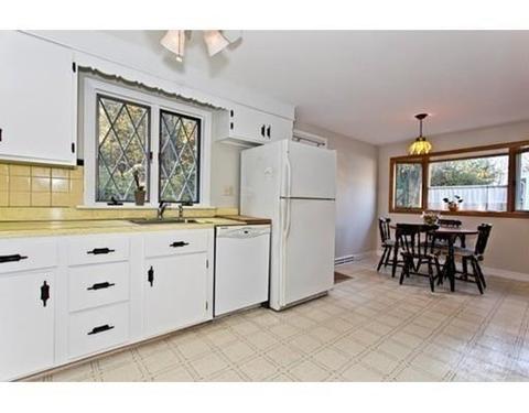 623 Summer Ave, Reading, MA 01867 photo 14