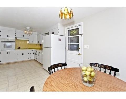 623 Summer Ave, Reading, MA 01867 photo 12