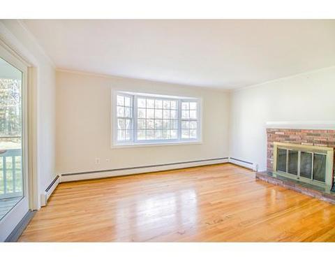 23 Crestview Dr, Millis, MA 02054 photo 8