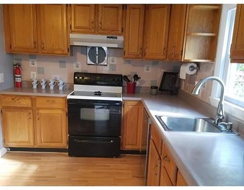 151 Hartford Ave E, Mendon, MA 01756 photo 4