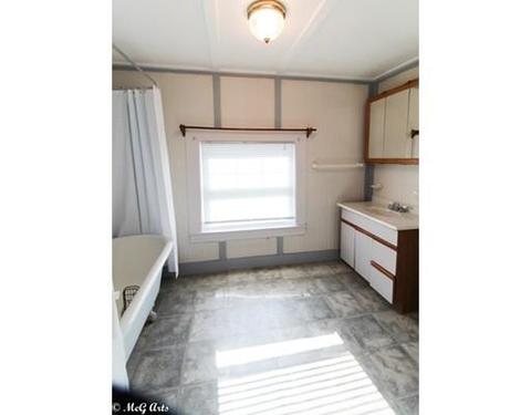 91 Pineywoods Ave, Springfield, MA 01108 photo 14