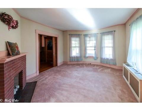 91 Pineywoods Ave, Springfield, MA 01108 photo 7