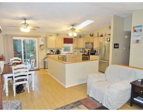 6 Pilgrim Ct, Douglas, MA 01516 photo 5