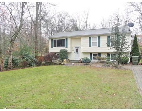 6 Pilgrim Ct, Douglas, MA 01516 photo 1