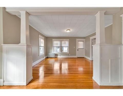 17 Standish St, Springfield, MA 01108 photo 5