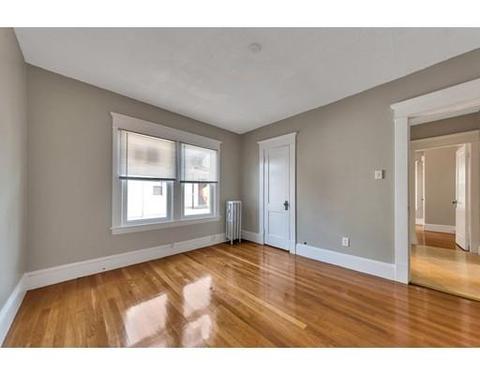 17 Standish St, Springfield, MA 01108 photo 8