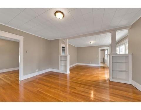 17 Standish St, Springfield, MA 01108 photo 6