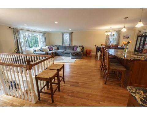 17 Grandview Rd, Danvers, MA 01923 photo 3